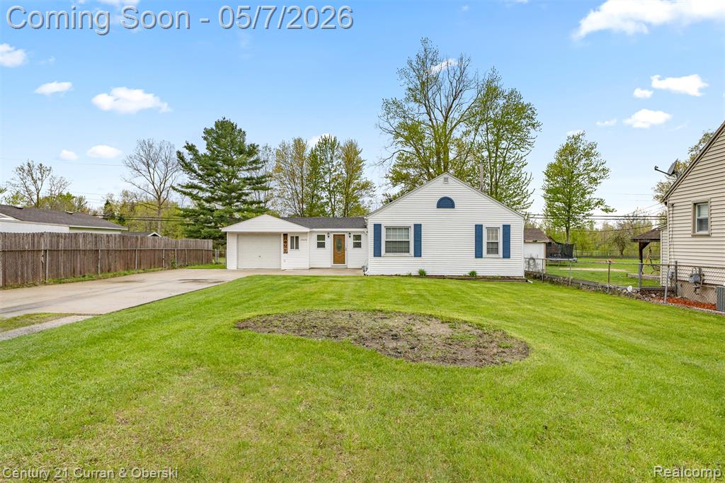 24628 Woodland Drive, Flat Rock, MI 48134 — Photo 3