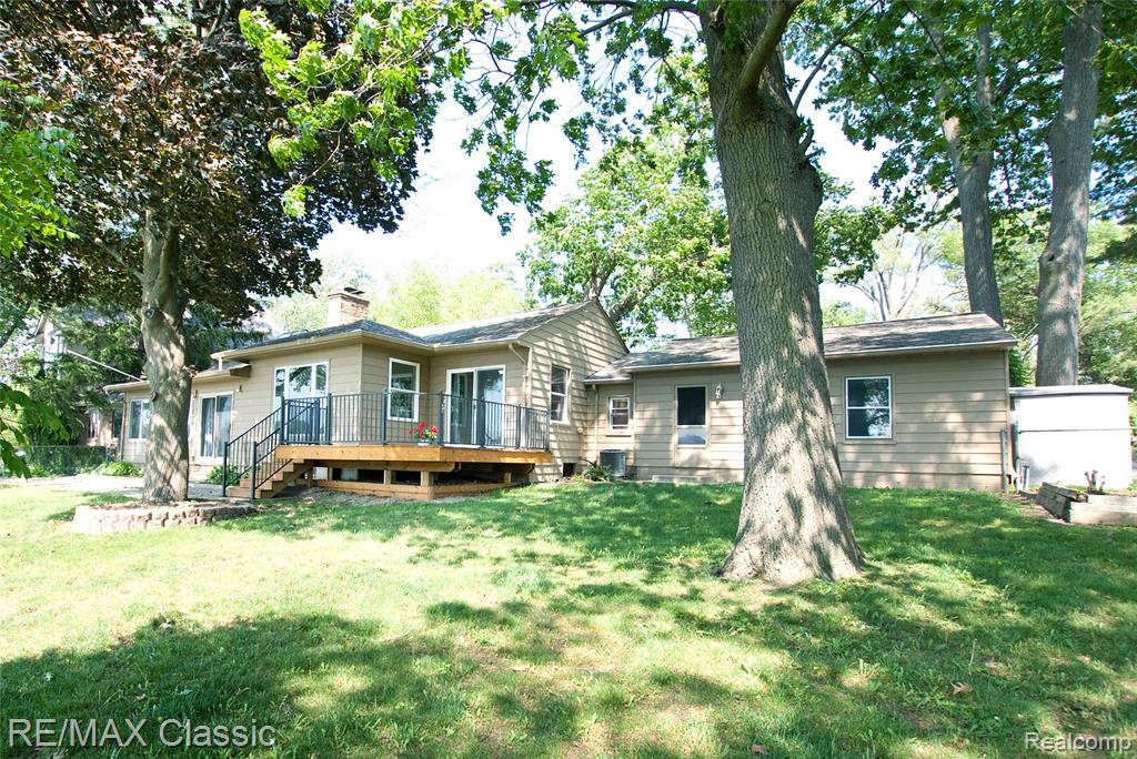 1861 Ladd Road, Wolverine Lake, MI 48390 — Photo 5