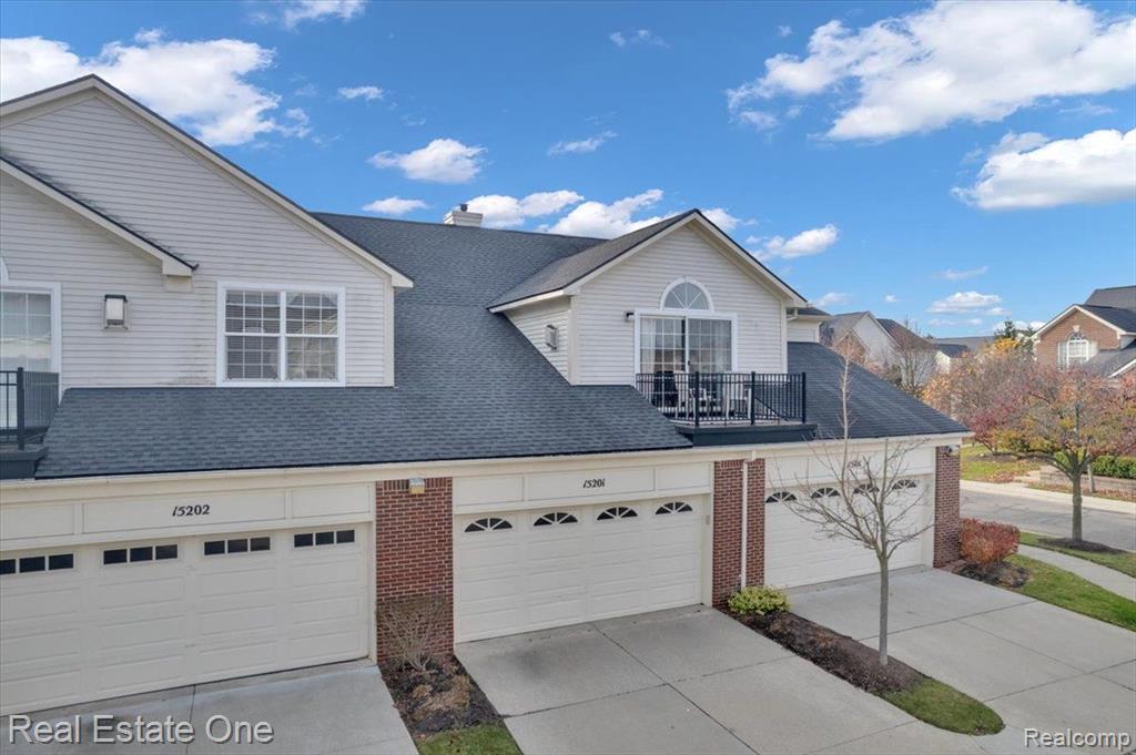 15201 ADRI Circle, Walled Lake, MI 48390 — Photo 26
