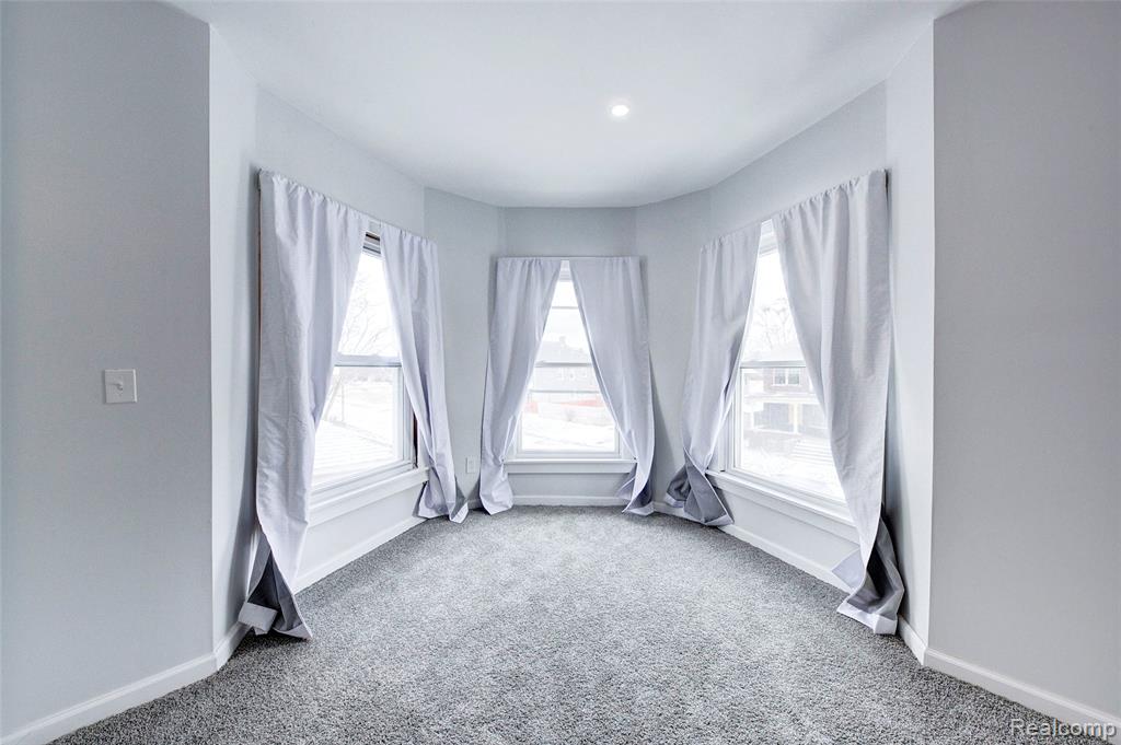 700 W Euclid Street, Detroit, MI 48202 — Photo 35