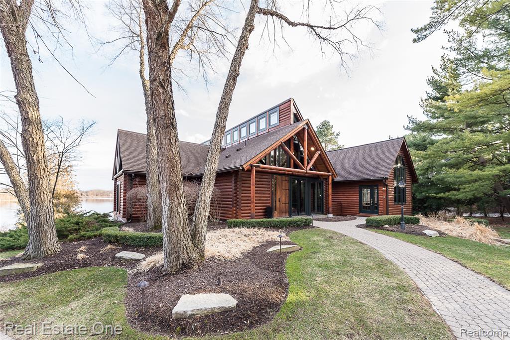5350 Hidden Pines Drive, Brighton, MI 48116 — Photo 14