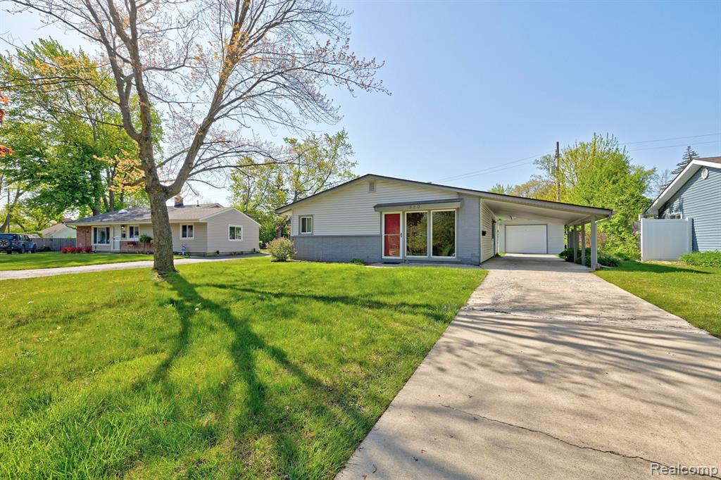520 PARKVIEW Drive, Plymouth, MI 48170 — Photo 2