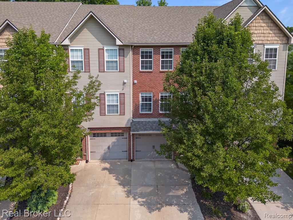 1627 RED HICKORY, Howell, MI 48855 — Photo 4