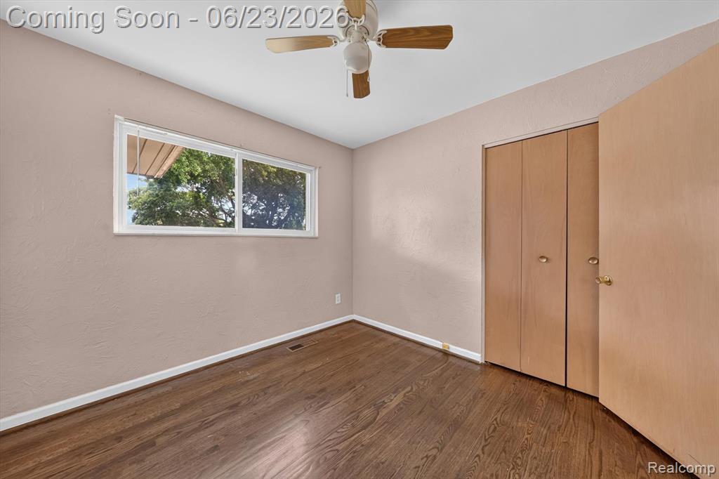 29101 Campbell Drive, Warren, MI 48093 — Photo 17