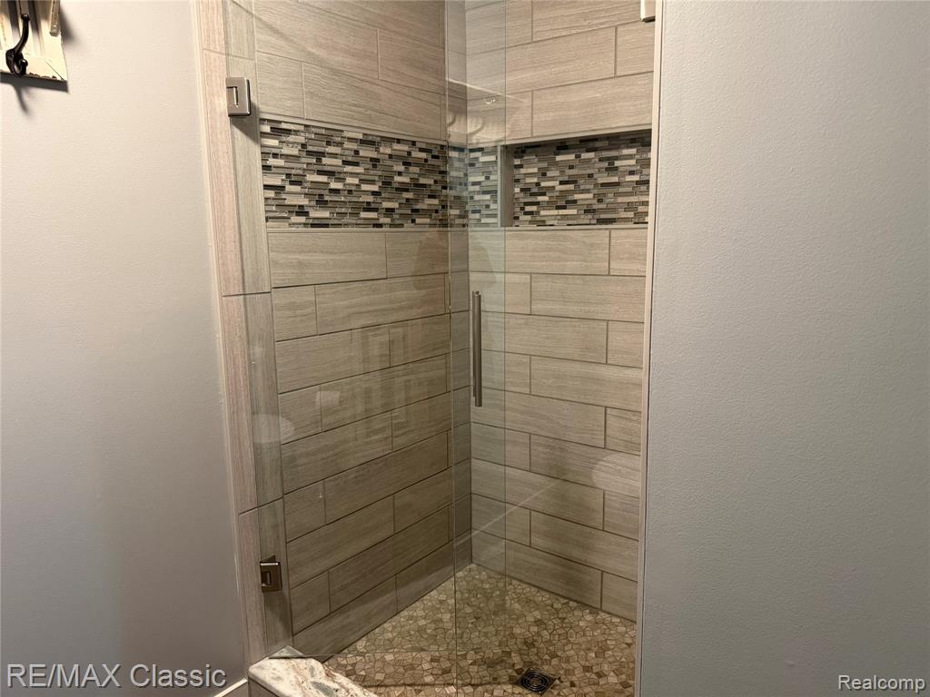 47272 Woodlong Drive, Canton, MI 48187 — Photo 40