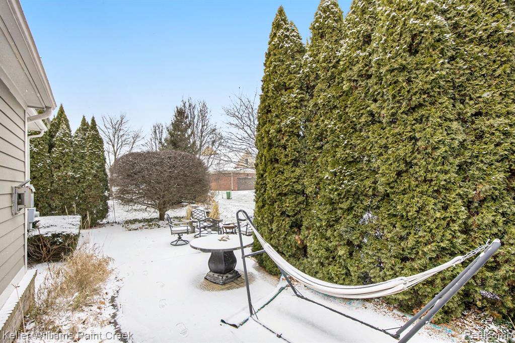 7943 Glacier Club Drive, Washington, MI — Photo 24