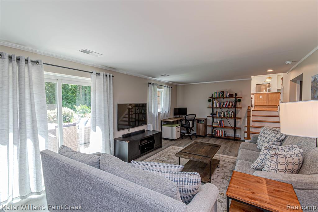 7093 Stonebrook Road, West Bloomfield, MI — Photo 47