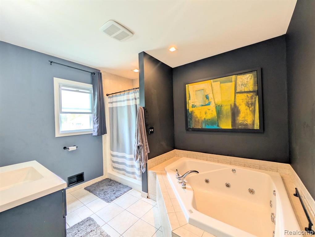 2278 Chapin Street, Grand Blanc, MI 48439 — Photo 16