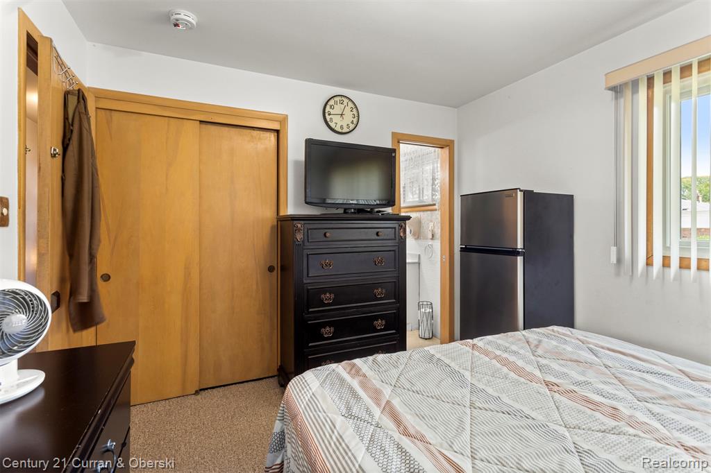 6647 Shadowlawn Street, Dearborn Heights, MI 48127 — Photo 17