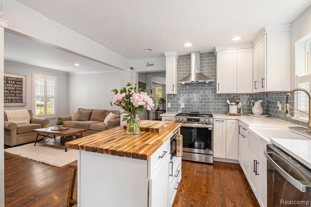 606 Hilldale Drive, Royal Oak, MI 48067 — Photo 17