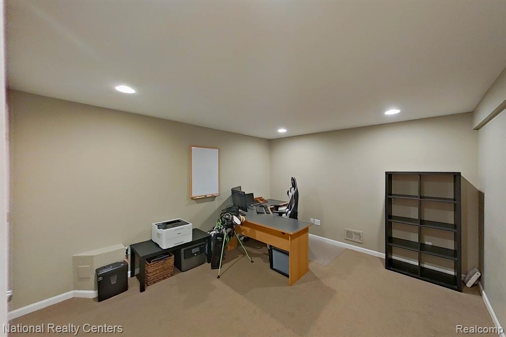 48537 ANTIQUE Road, Canton, MI 48187 — Photo 43