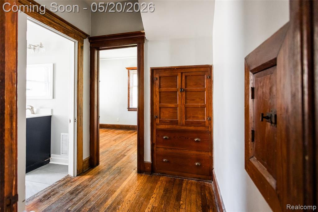 1508 Montclair Street, Detroit, MI 48214 — Photo 9