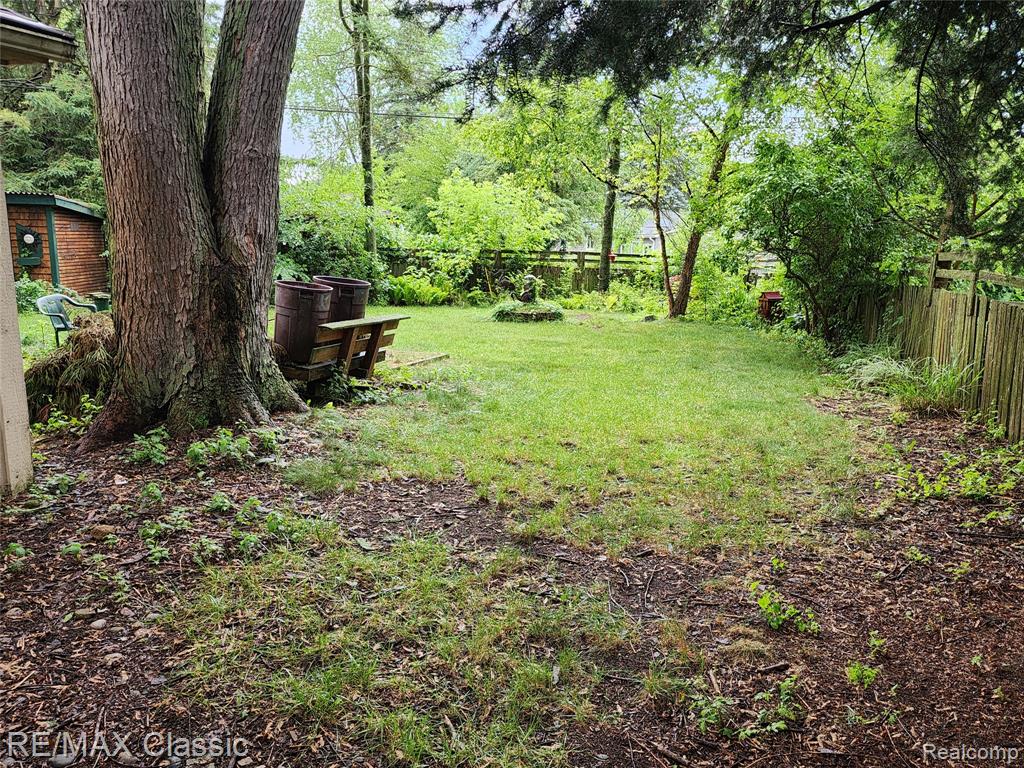 6388 Hermana Road, West Bloomfield, MI 48324 — Photo 27