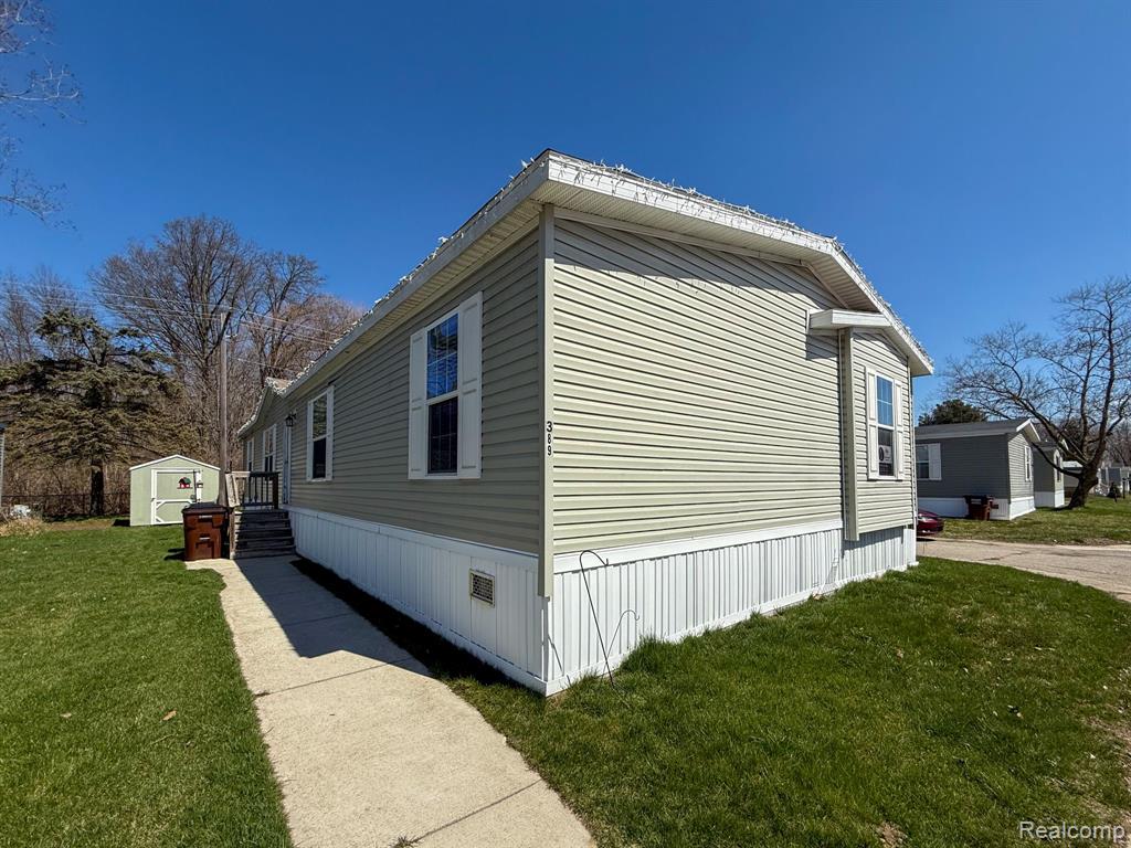 389 Rustic Lane N, Belleville, MI 48111 — Photo 24