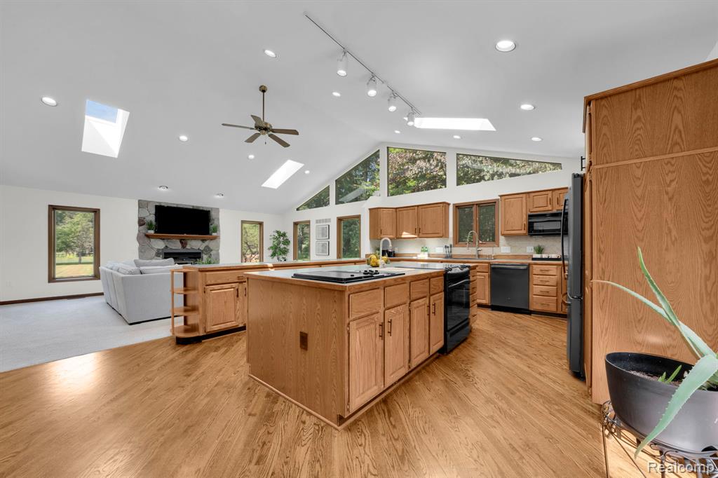 940 W Predmore Road, Oakland, MI — Photo 5