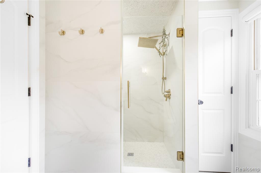 7005 Cathedral Drive, Bloomfield Hills, MI 48301 — Photo 28