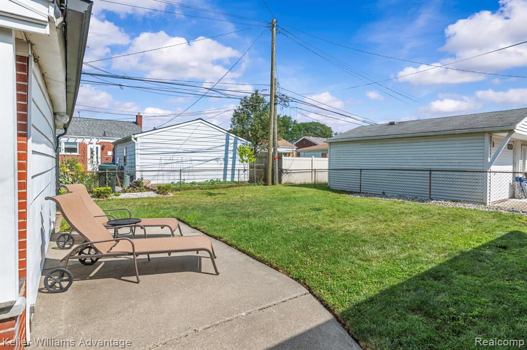 6514 Sharon Street, Garden City, MI — Photo 37