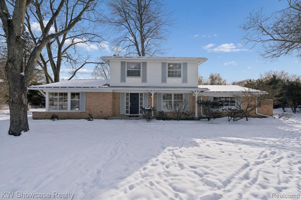 5241 S Pebblecreek Road, West Bloomfield, MI — Photo 4