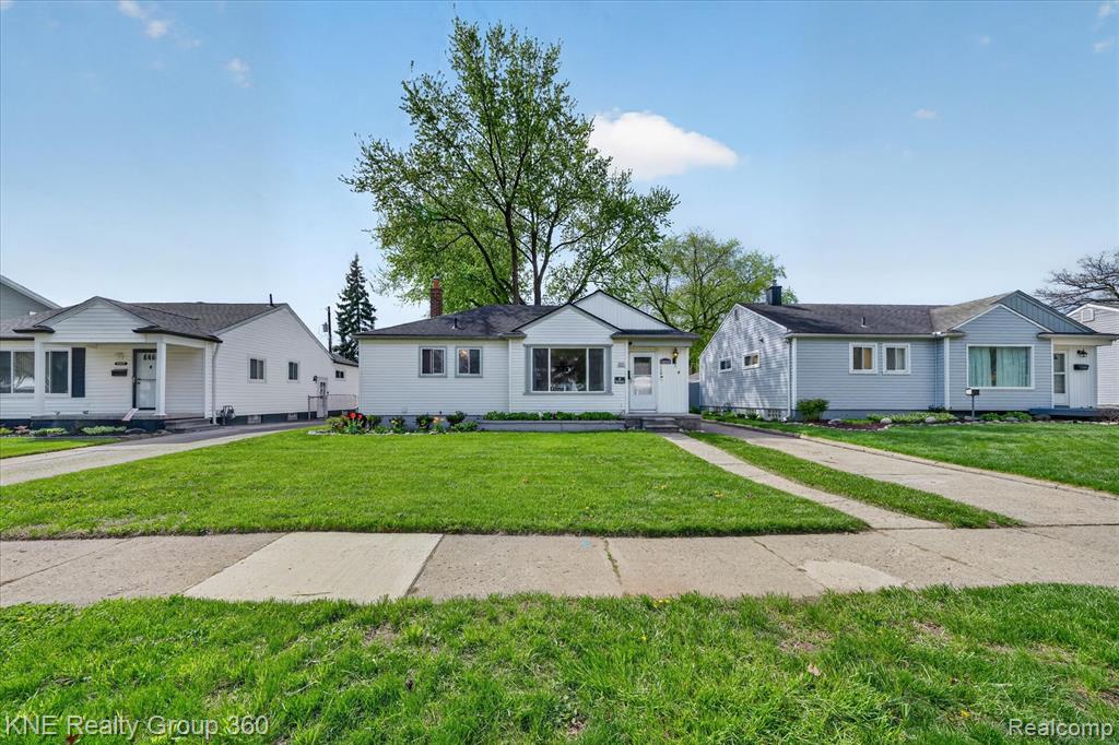 31325 Sheridan Street, Garden City, MI — Photo 3
