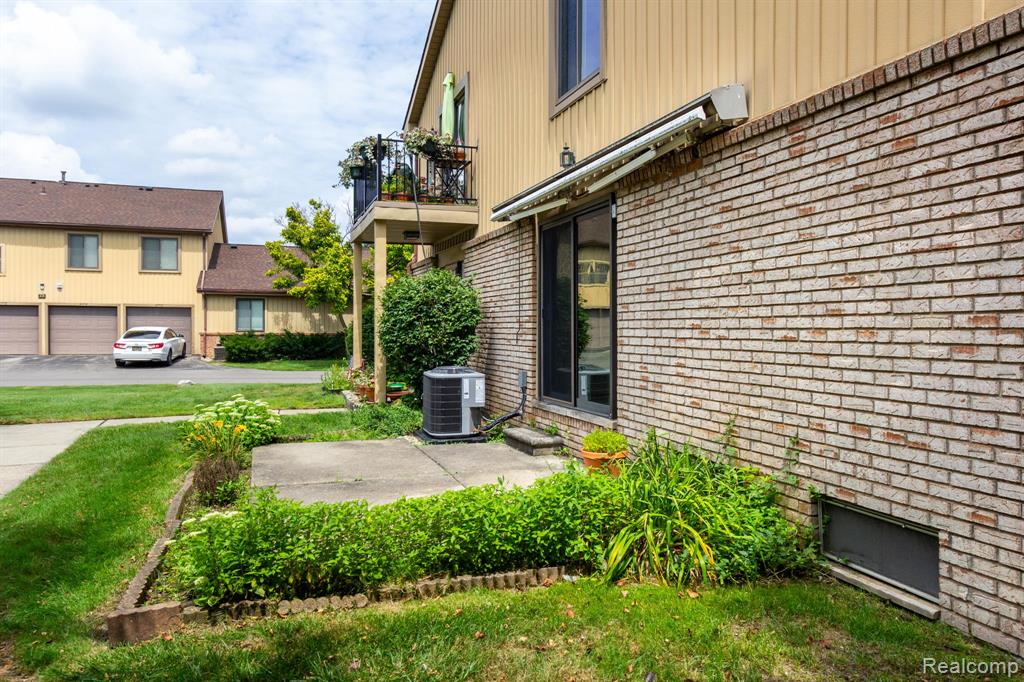 41727 Bedford Drive, 83, Canton, MI 48187 — Photo 19
