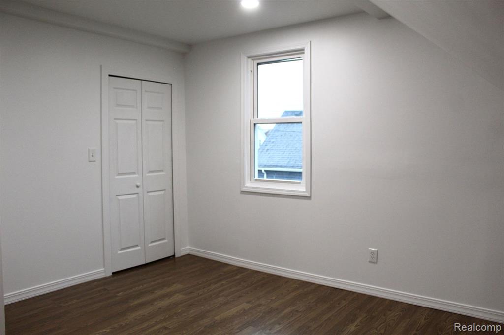 9836 Dequindre Street, Hamtramck, MI 48212 — Photo 15