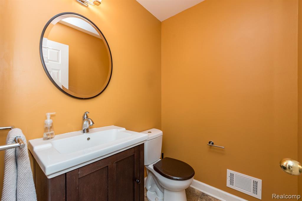 769 TAYLOR Street, Chelsea, MI 48118 — Photo 11