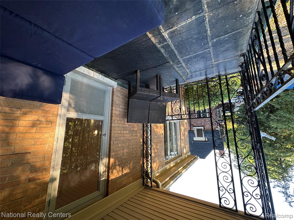 821 Pemberton Road, Grosse Pointe, MI 48230 — Photo 42