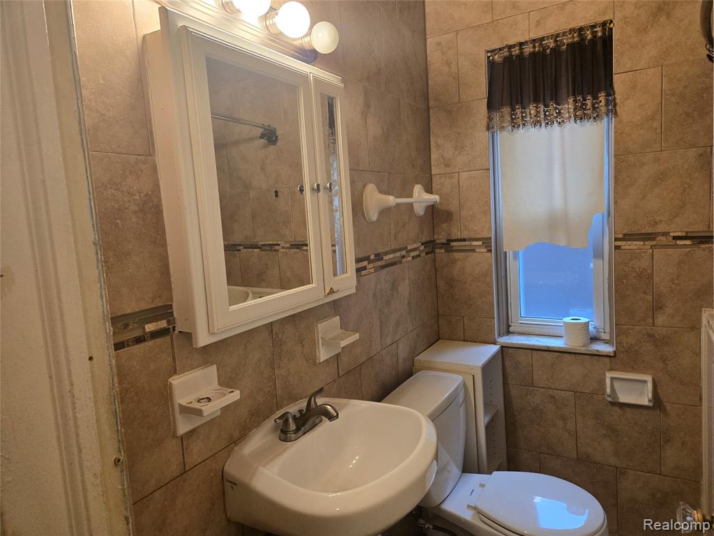 8301 Northlawn Street, Detroit, MI 48204 — Photo 14
