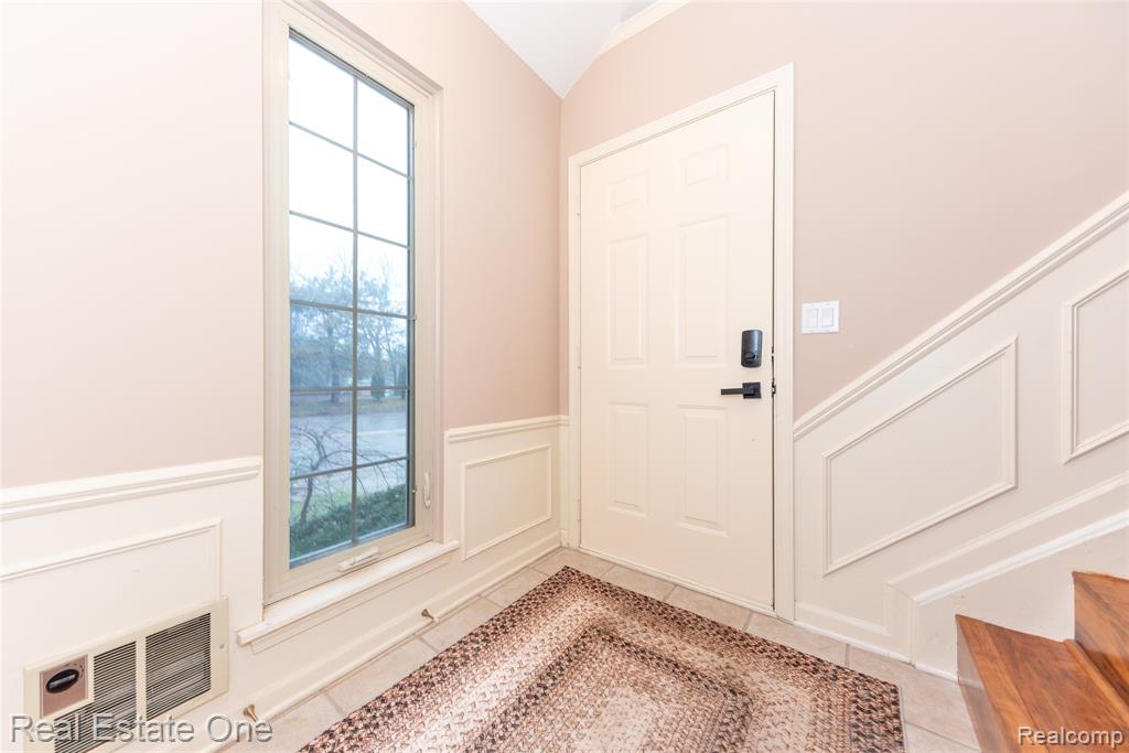 778 S Milford Road, Milford, MI 48381 — Photo 3