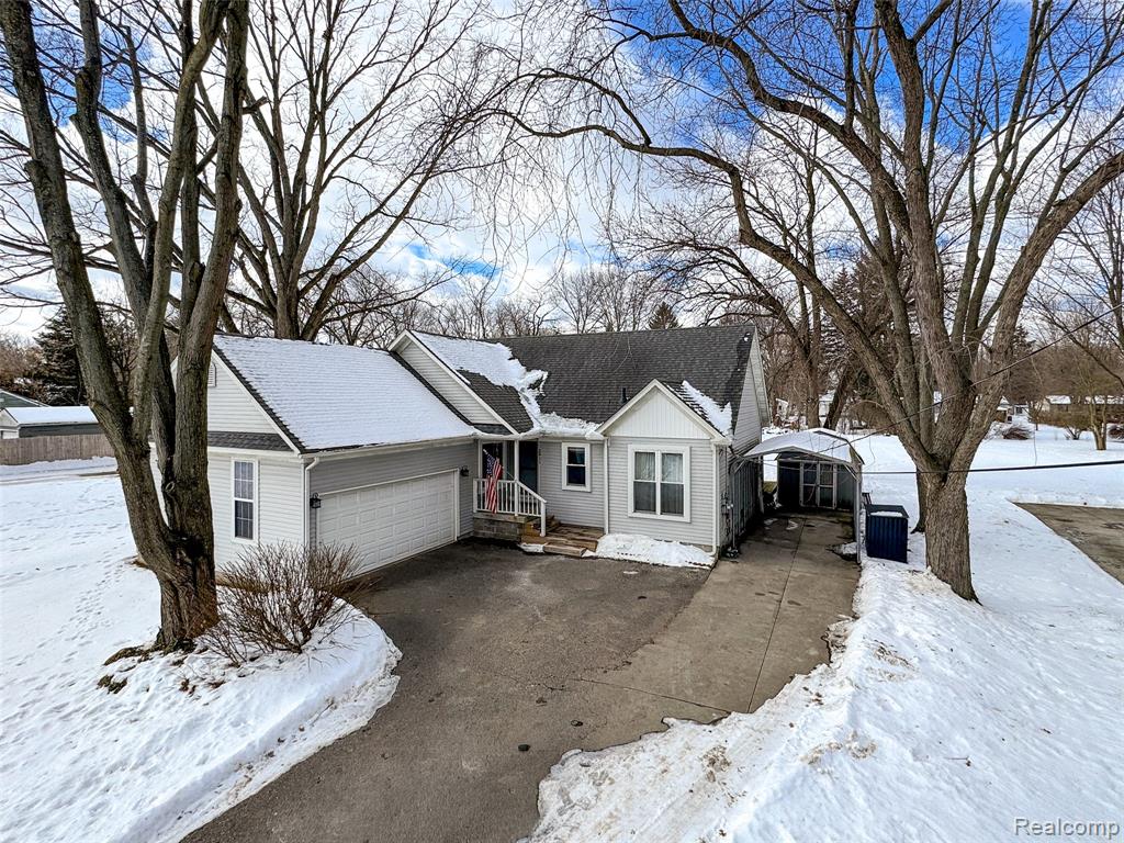 2311 Richwood Road, Auburn Hills, MI 48326 — front exterior