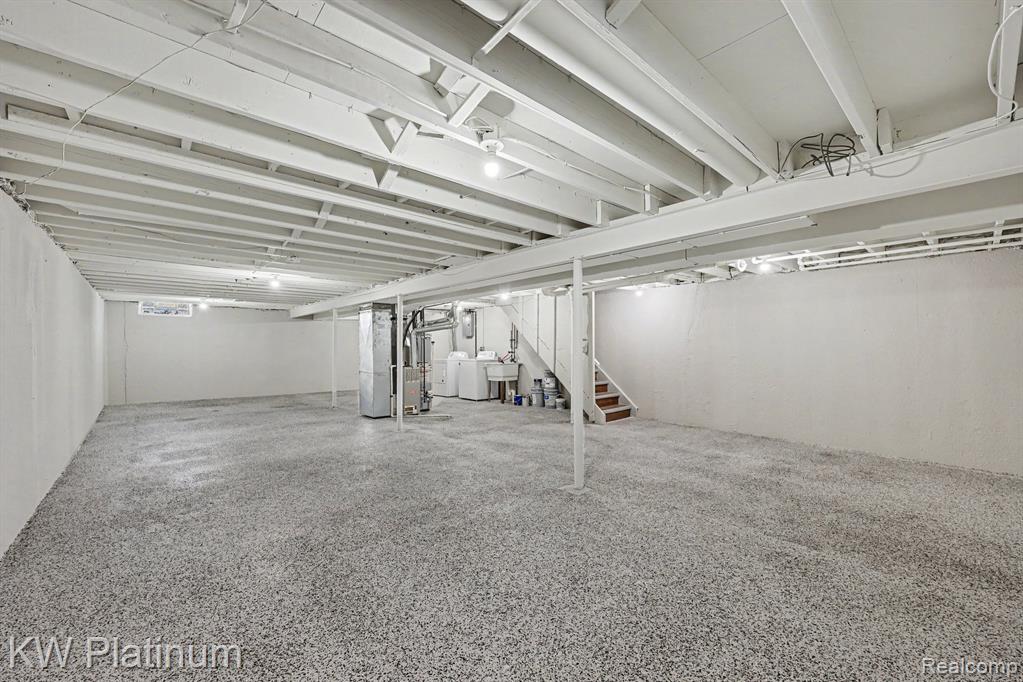 31825 Breezeway, New Baltimore, MI 48047 — Photo 17