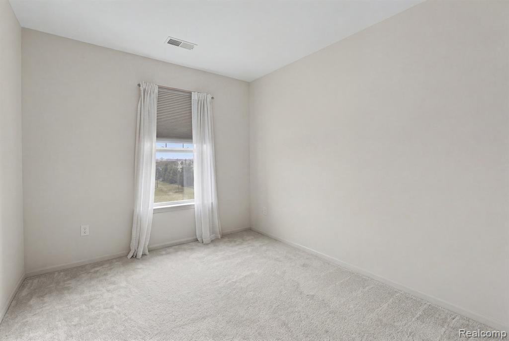 9812 Ridge Run, 55, Howell, MI 48855 — Photo 18