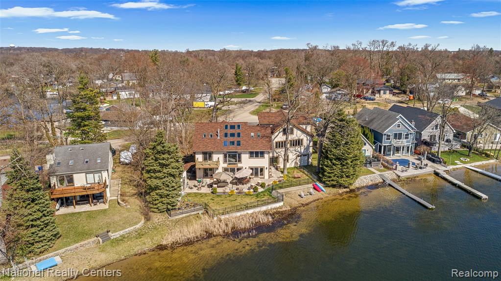 1100 Clearwater Boulevard, White Lake, MI — Photo 8