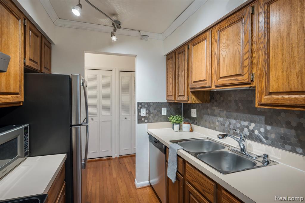 411 S Old Woodward Avenue, 923, Birmingham, MI 48009 — Photo 6