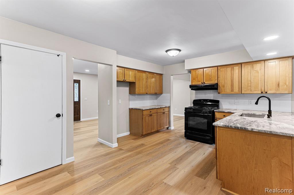41639 METALINE Drive, Canton, MI 48187 — Photo 24