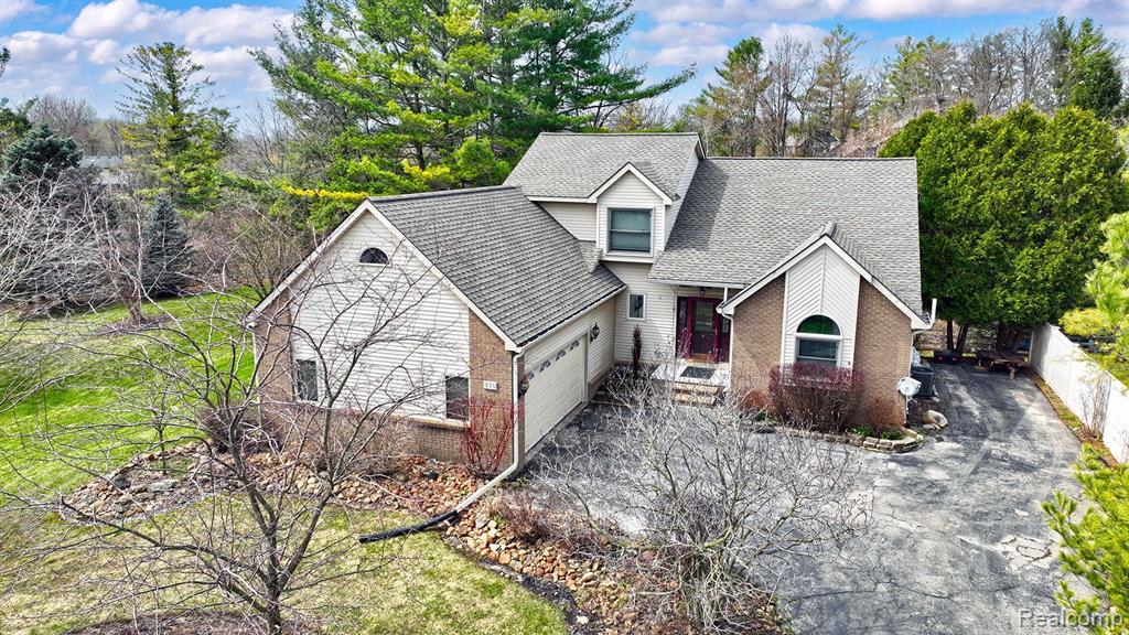 950 Hidden Valley Drive, Lake Orion, MI 48362 — Photo 6