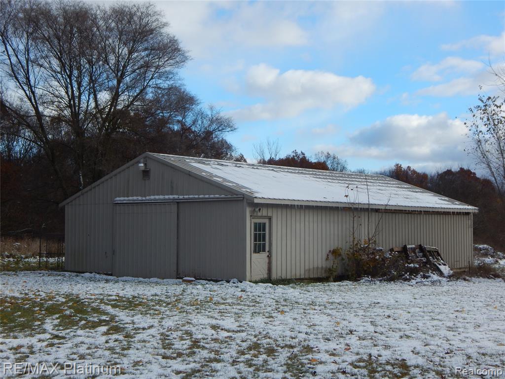 10321 E Lovejoy Road, Perry, MI 48872 — Photo 40