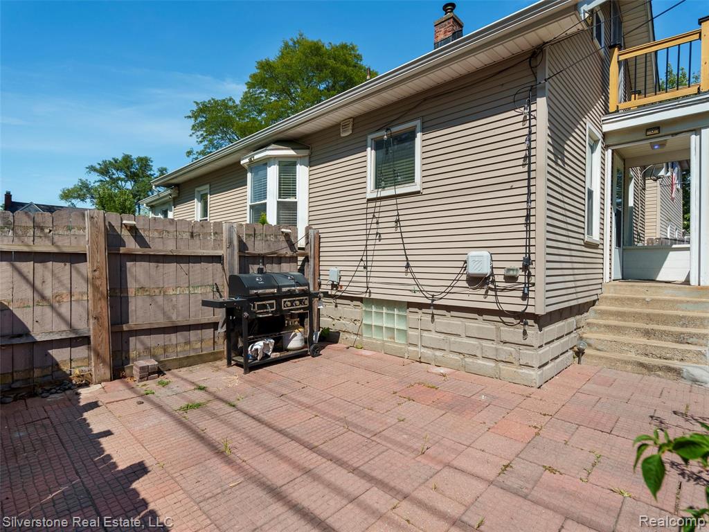 800 N EDISON Avenue, Royal Oak, MI 48067 — Photo 43
