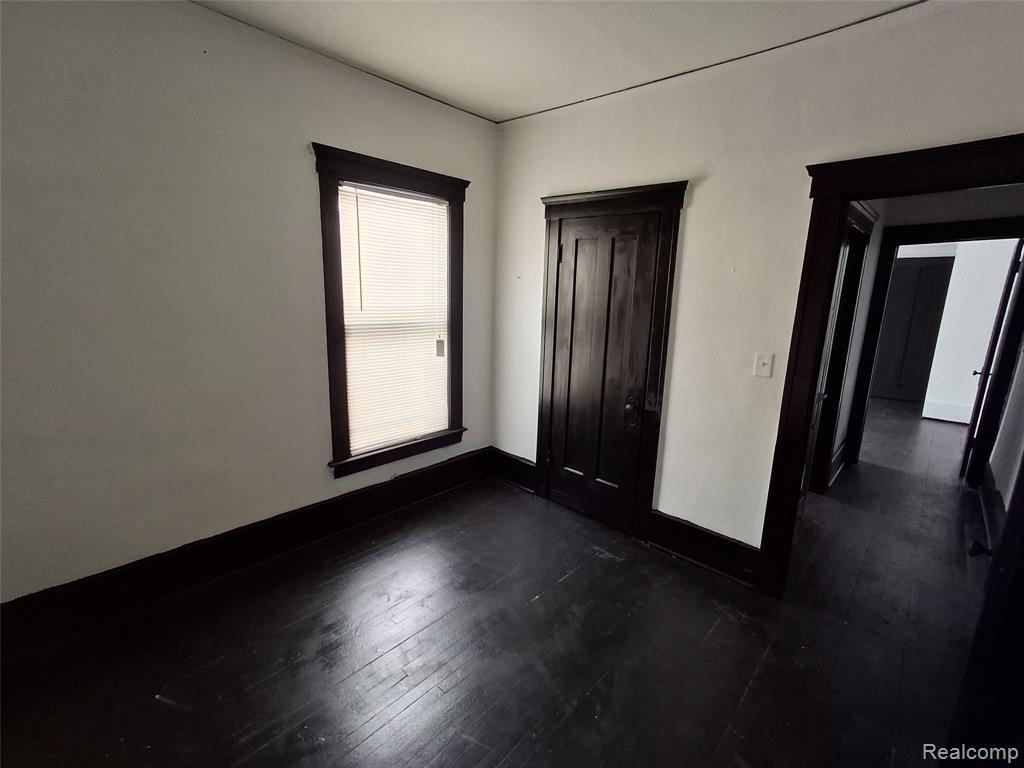 253 Grove Street, Highland Park, MI 48203 — Photo 9