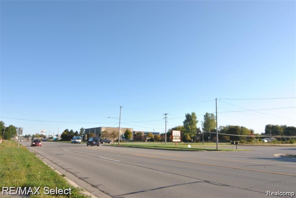 6483 BAY, Saginaw, MI 48604 — Photo 5