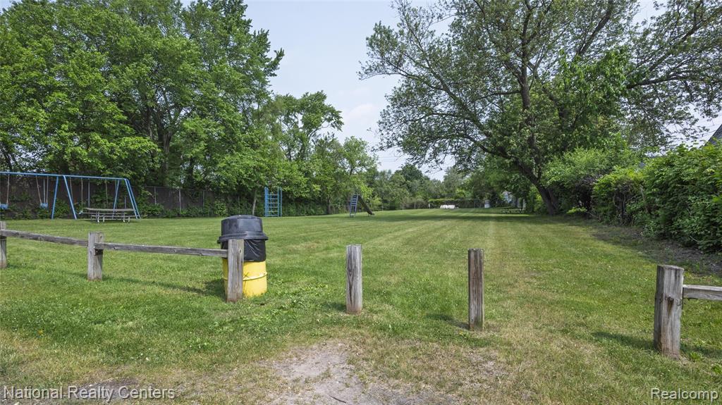 2561 Verna Street, Ypsilanti, MI 48197 — Photo 32