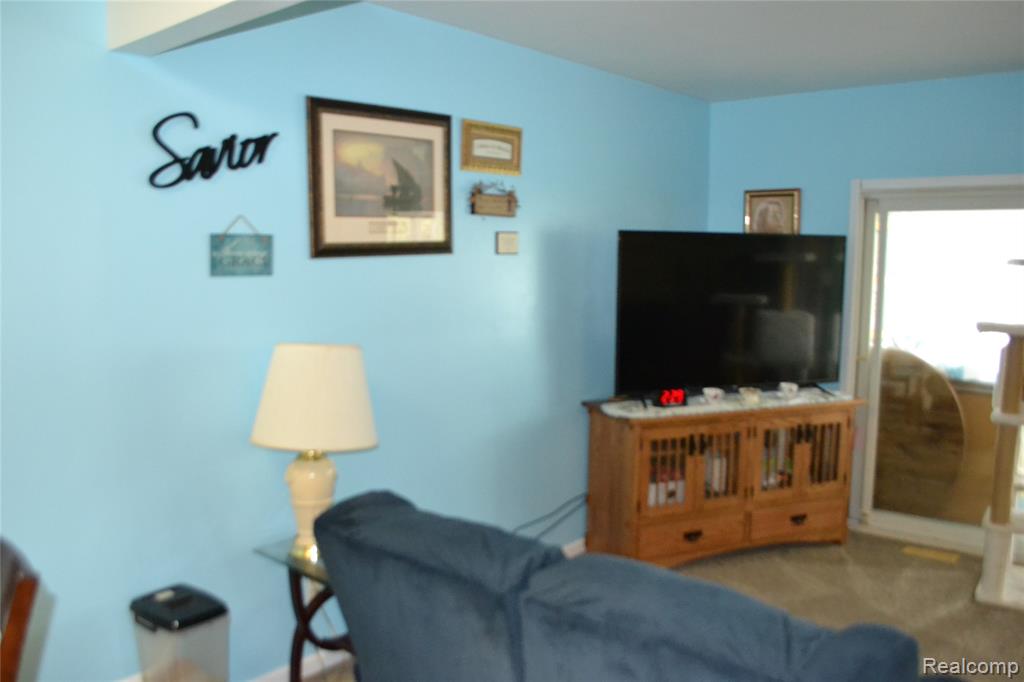 5448 FAIRVIEW Drive, Grand Blanc, MI 48439 — Photo 11