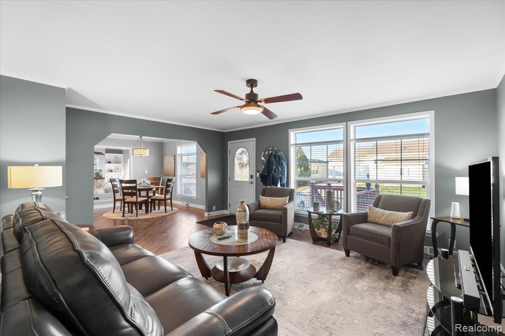 11201 Woodchester Court, South Lyon, MI 48178 — Photo 5