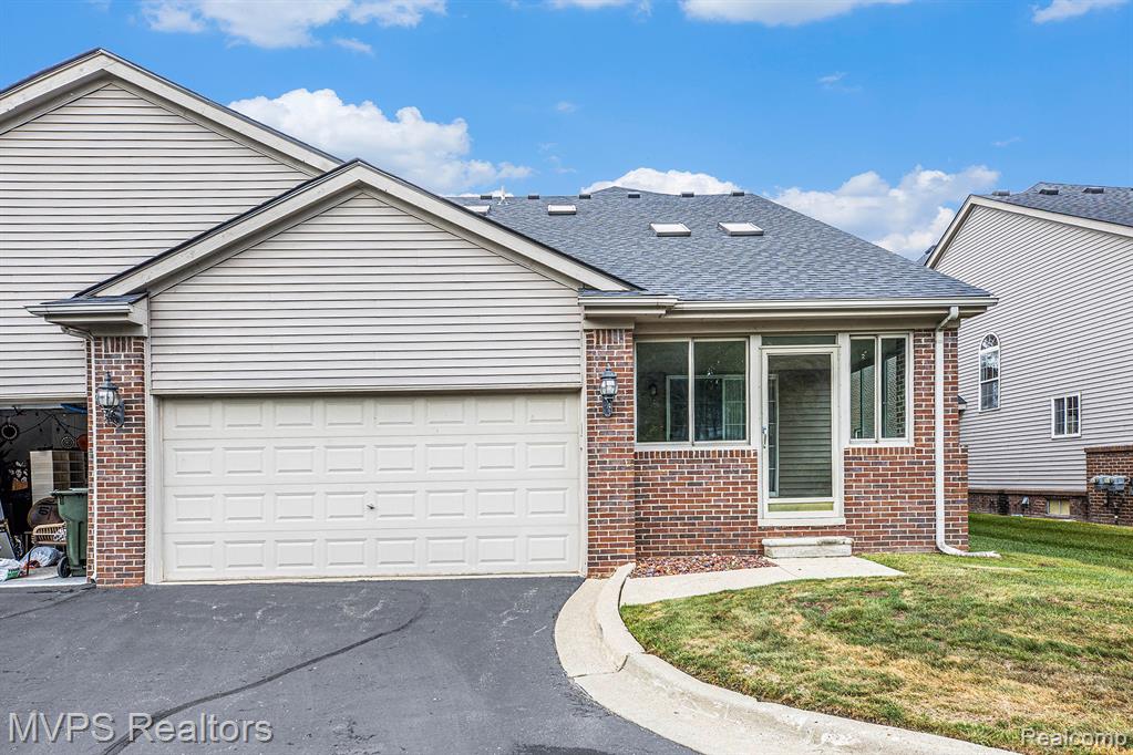 42640 Park Cresent Drive, Sterling Heights, MI 48313 — Photo 26