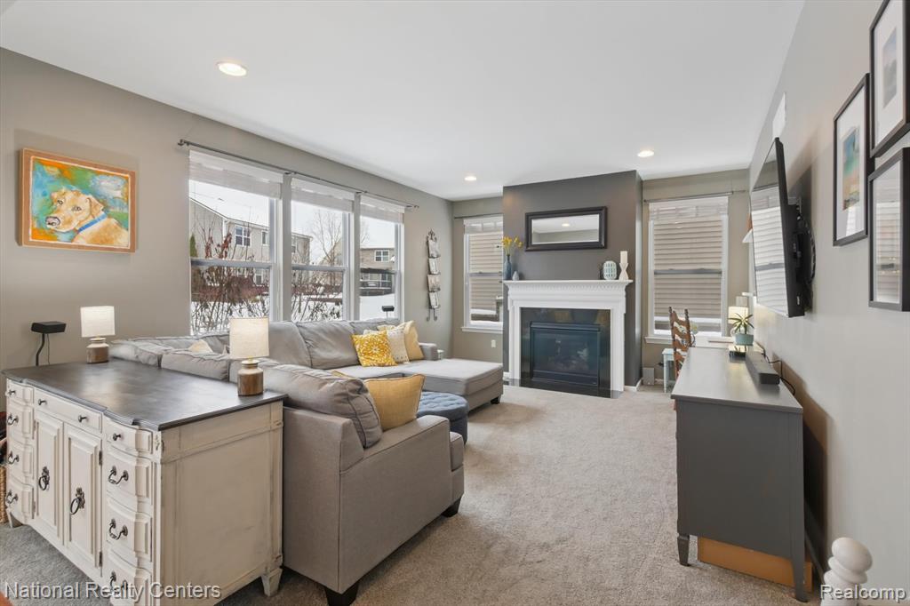 27316 Victoria Road, Novi, MI — Photo 23