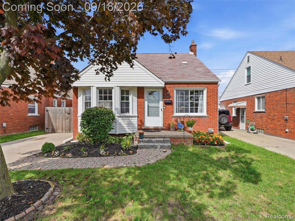 21325 Frazho Street, Saint Clair Shores, MI 48081