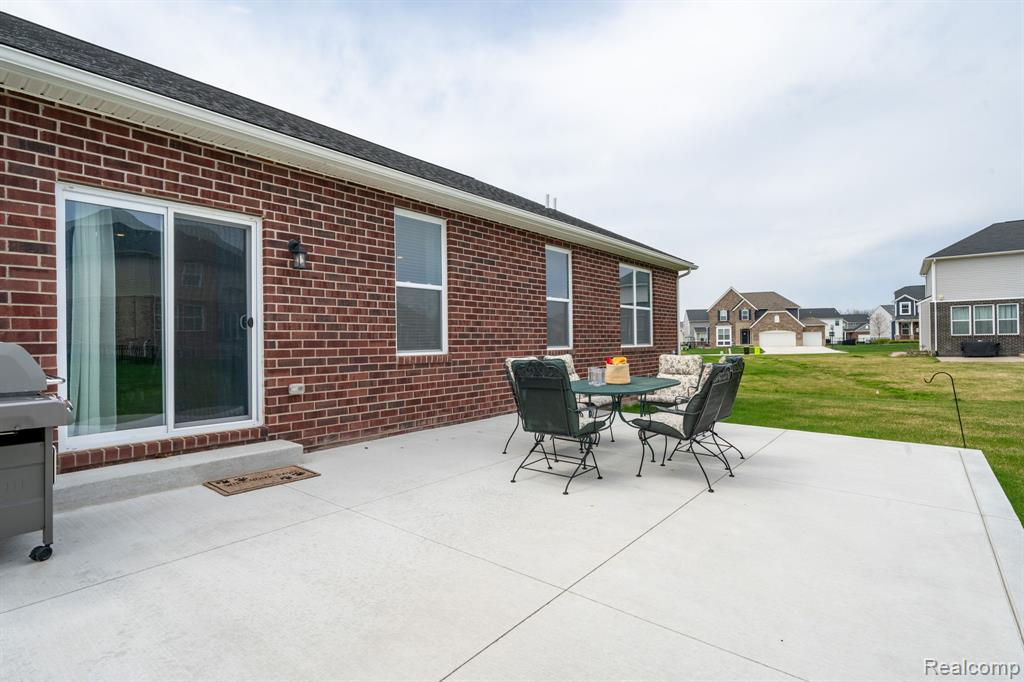 24737 Arbor Court, Macomb, MI 48042 — Photo 20