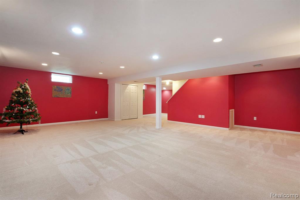 3381 CROMWELL Road, Ann Arbor, MI 48105 — Photo 22