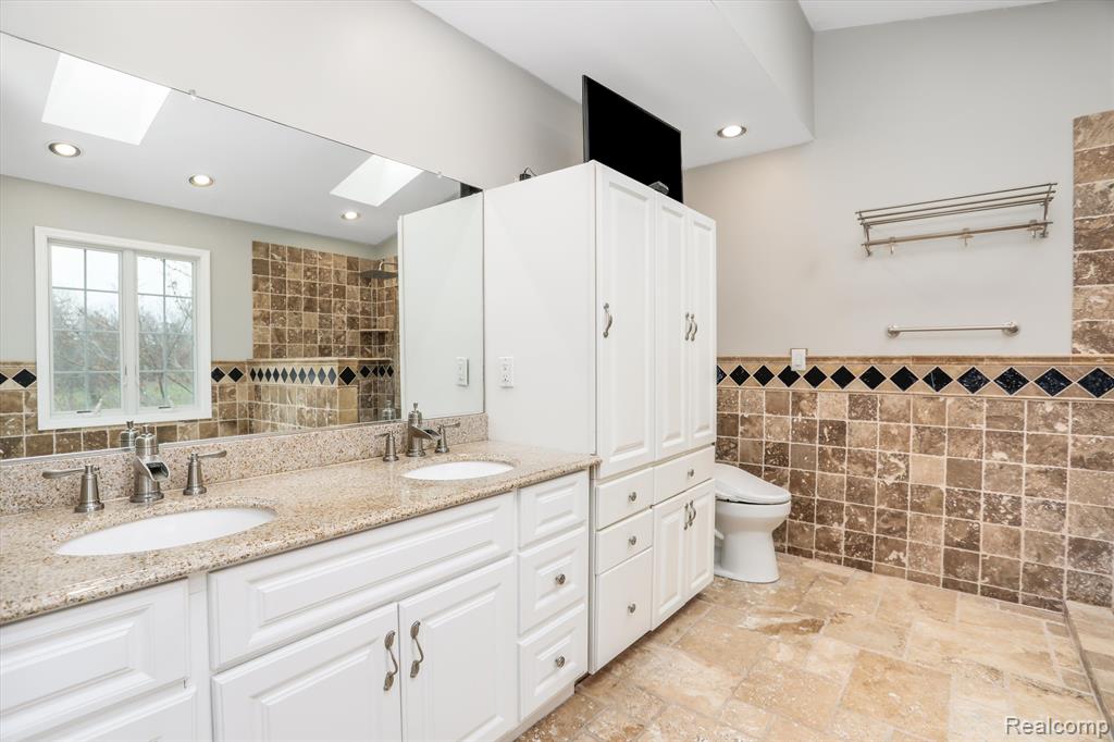 6709 Heatheridge Drive, Saline, MI 48176 — Photo 33