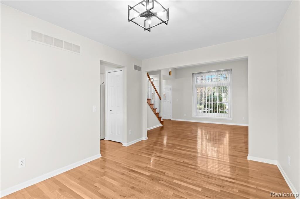 5747 Glen Creek Court, Ann Arbor, MI 48108 — Photo 11